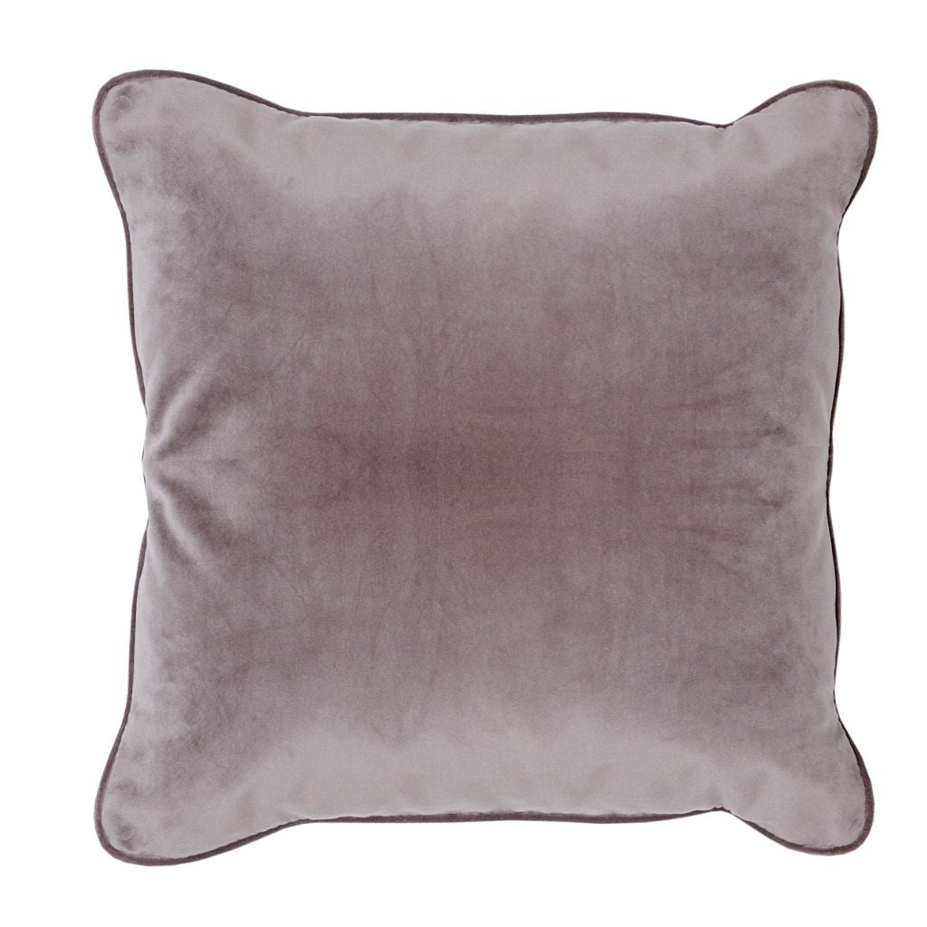 The cantrell features reversable accent cushions with a goregeous suede fabric on one side in a warm taupe shade.