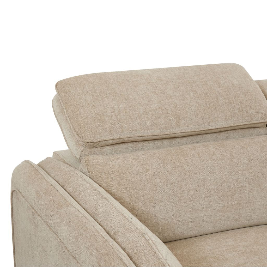 close up view of the beautiful roscoe featuring stunning pipping detail to complete its elegant look.
