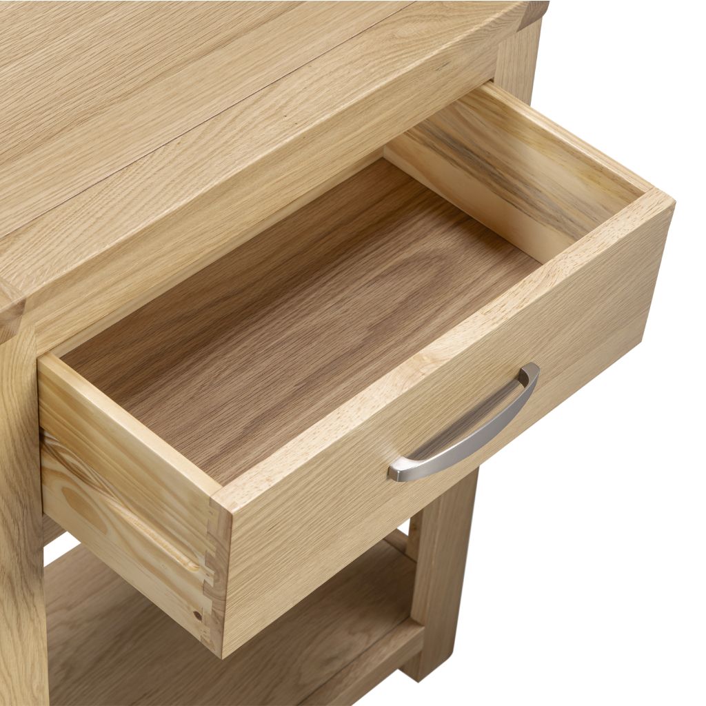 drawers feature well crafted dovetail joints.